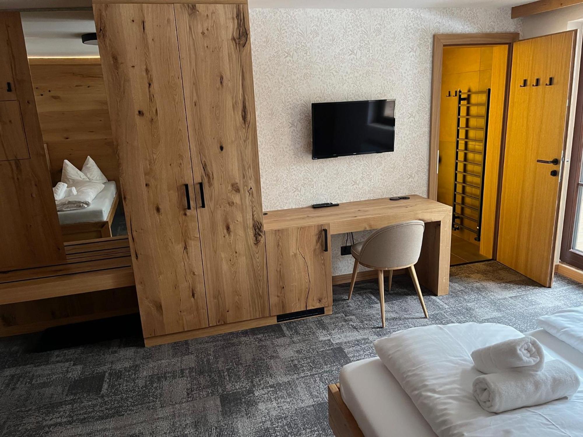 Tieflehner Hof Aparthotel St. Leonhard im Pitztal Exterior foto